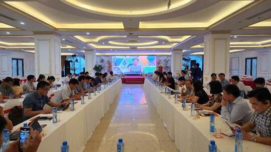 <a href="/menu-second/tin-tuc-su-kien/tin-hoat-dong-nganh" title="Tin tức sự kiện" rel="dofollow">Tin nổi bật</a>